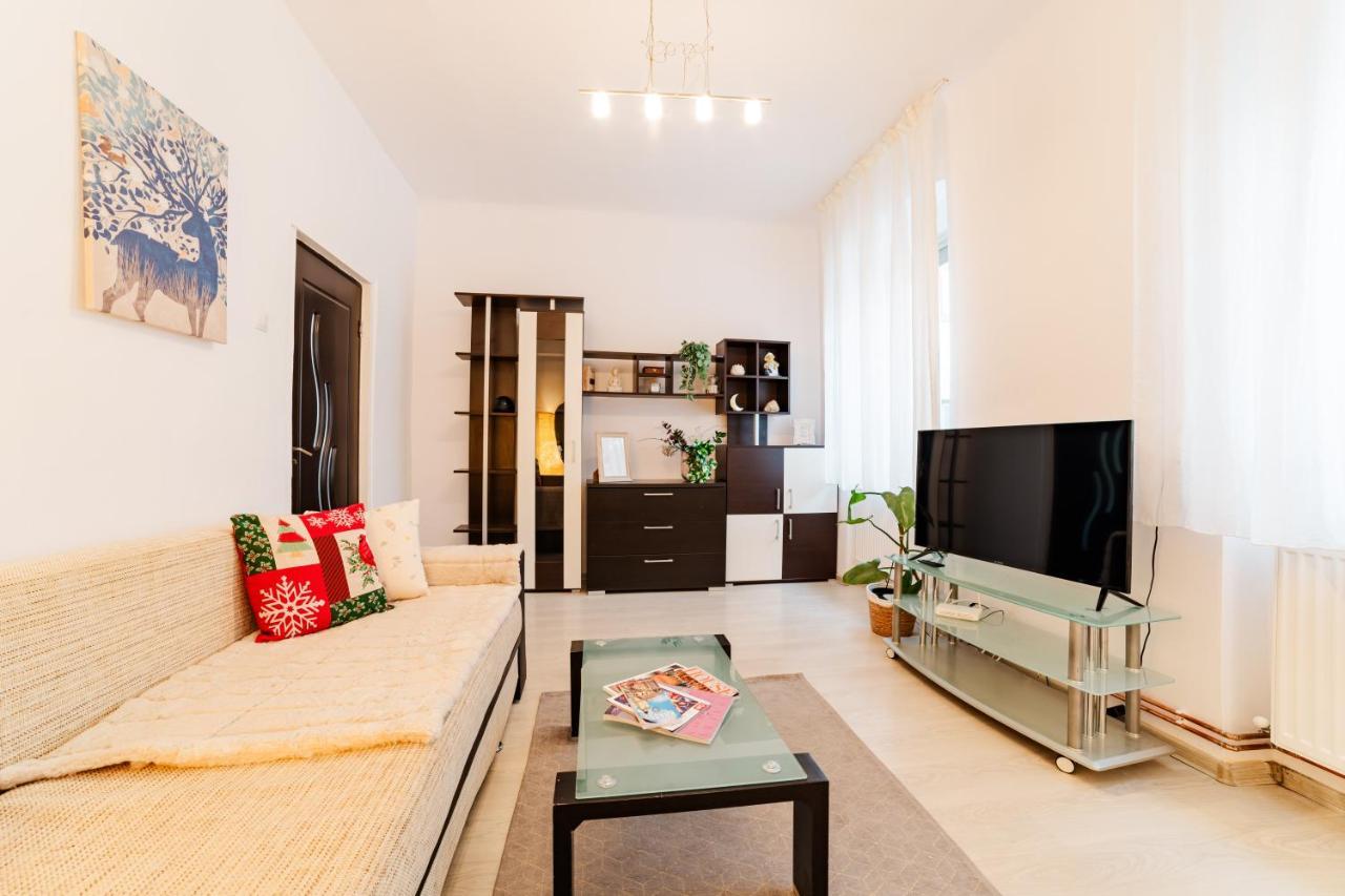 Anastasia Apartments With Parking Брашов Екстер'єр фото