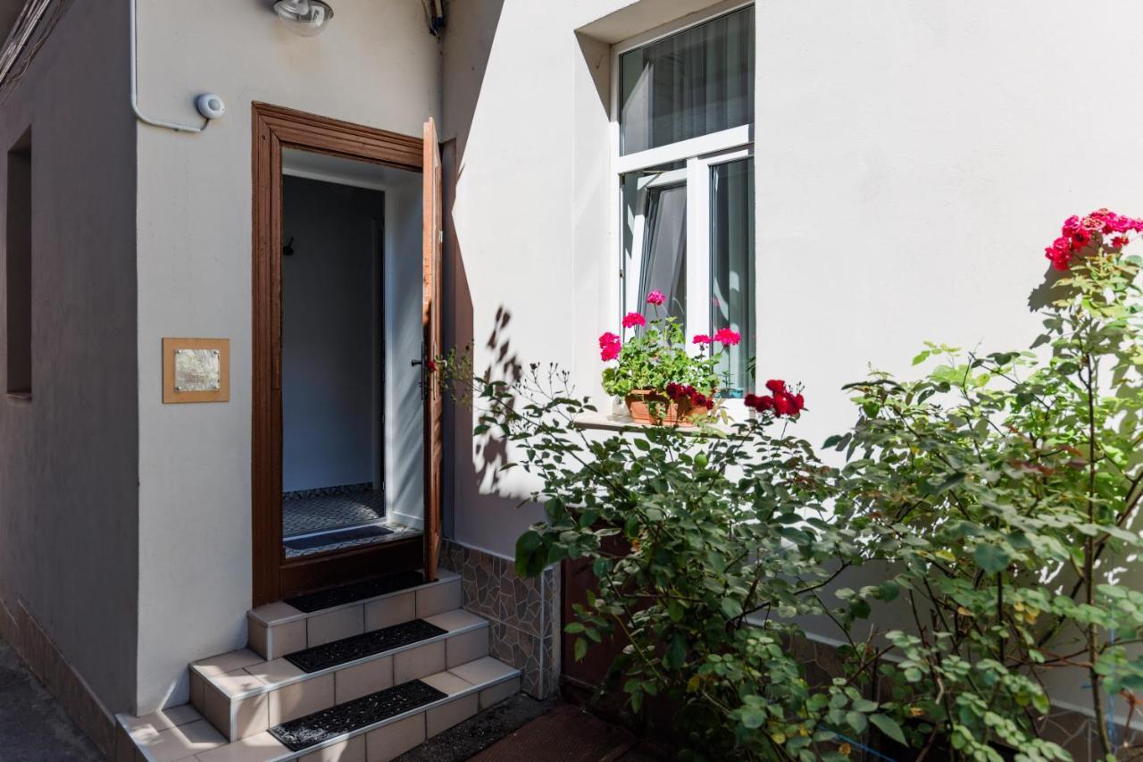 Anastasia Apartments With Parking Брашов Екстер'єр фото