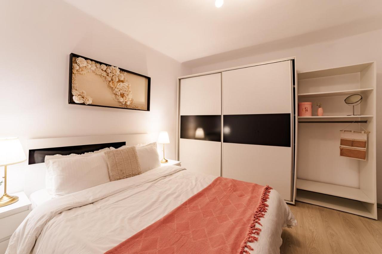 Anastasia Apartments With Parking Брашов Екстер'єр фото