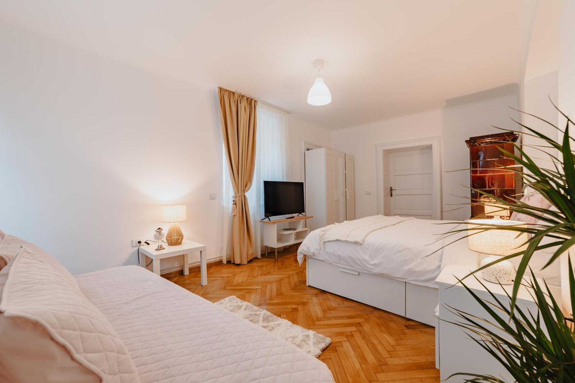 Anastasia Apartments With Parking Брашов Екстер'єр фото